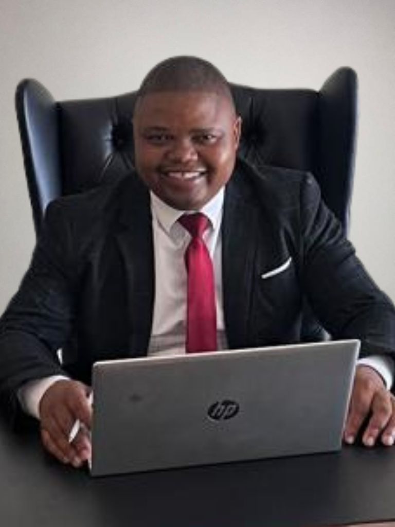Mr Muroiwa